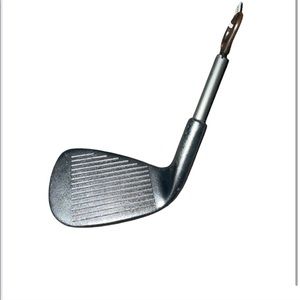 Golf club can opener